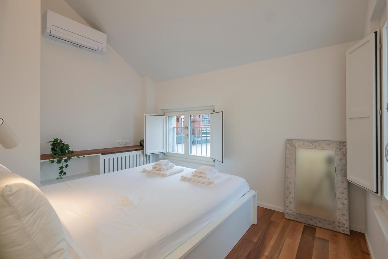 Luxury Apartment Near Arco Della Pace Guerrazzi 9 Milan Bagian luar foto